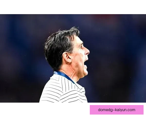 拉莫斯在禁区内的统治力再现，表现亮眼助力球队逆转胜利