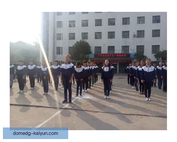 霍奇森比赛阅读能力获赞，战术理解与临场调整表现稳健